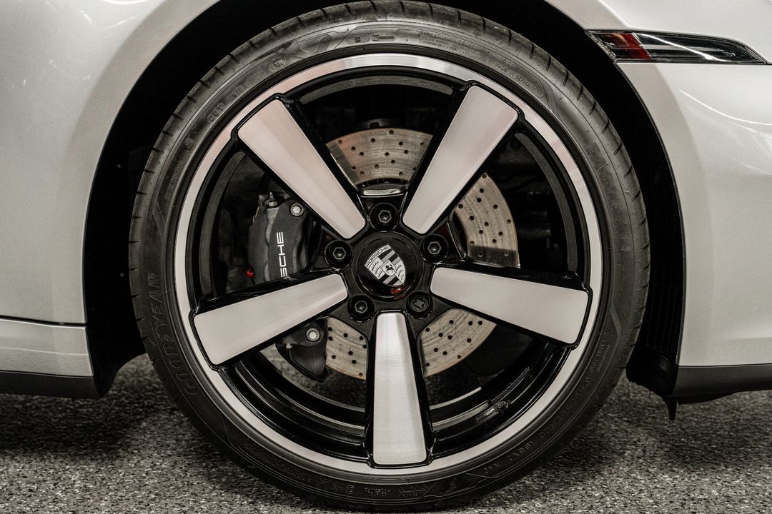 2025 Porsche 911