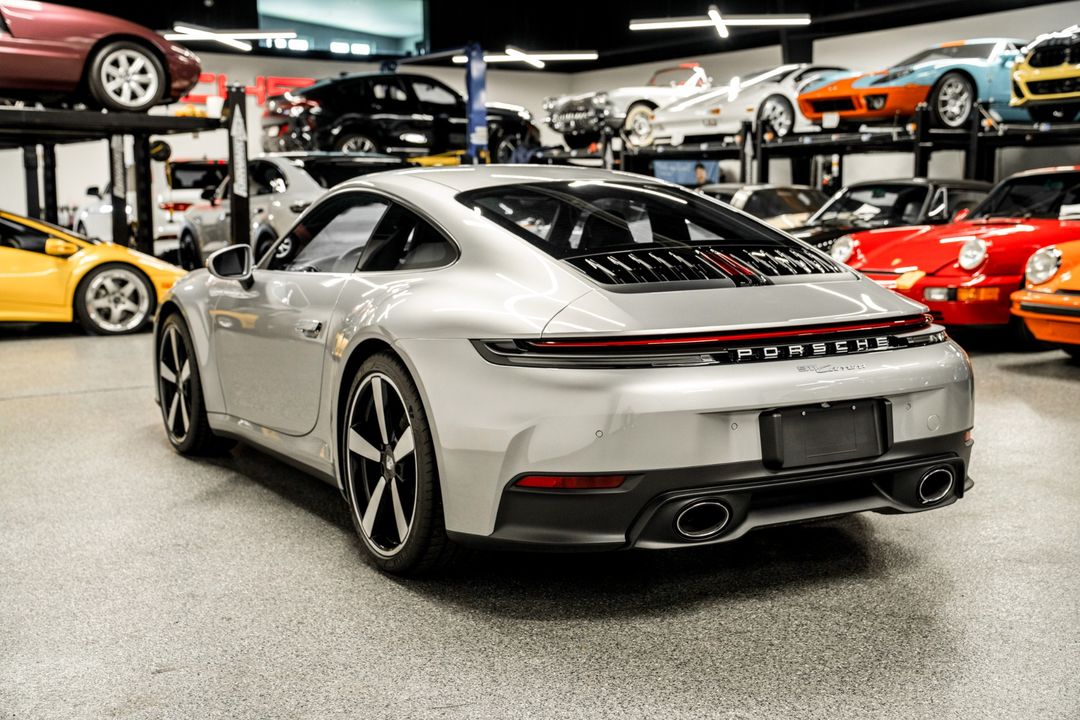 2025 Porsche 911
