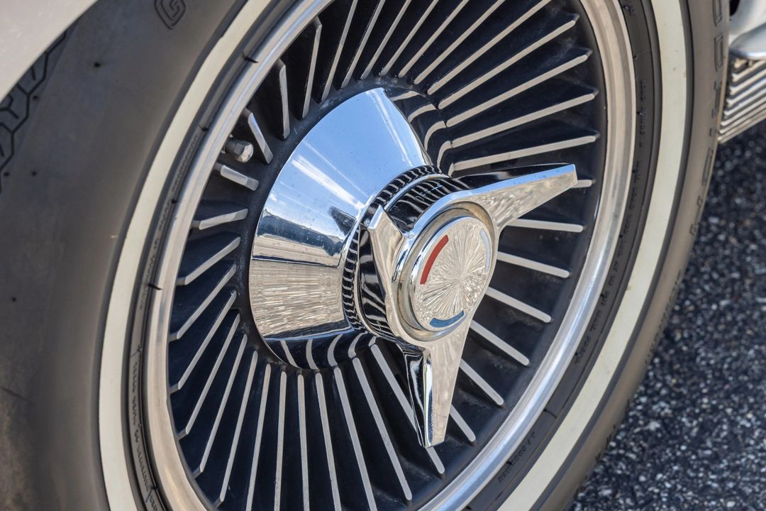 1963 CHEVROLET CORVETTE