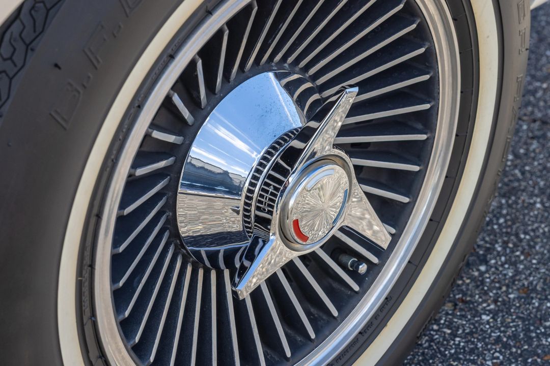 1963 CHEVROLET CORVETTE