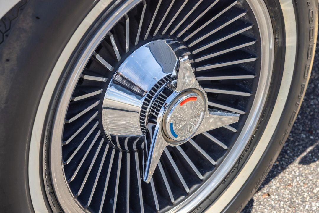 1963 CHEVROLET CORVETTE