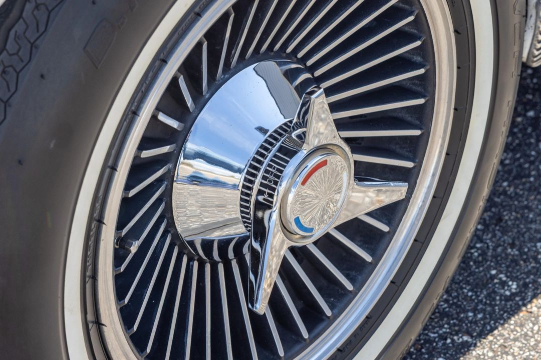 1963 CHEVROLET CORVETTE