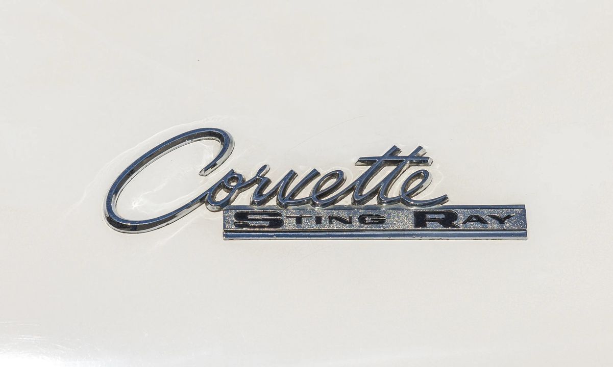 1963 CHEVROLET CORVETTE