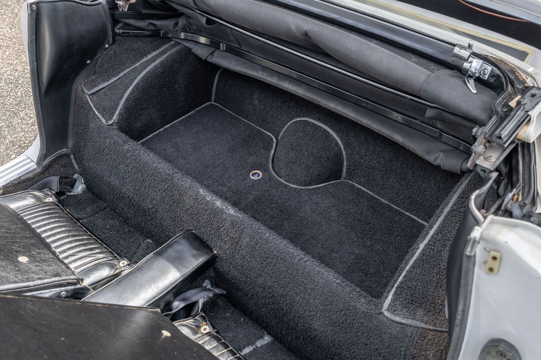 1963 CHEVROLET CORVETTE