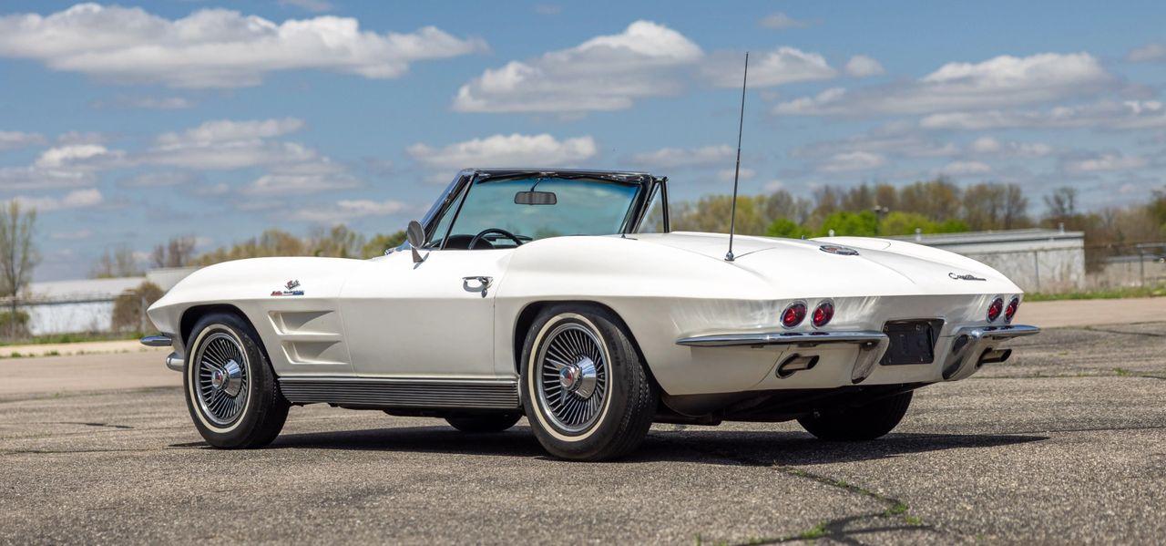 1963 CHEVROLET CORVETTE