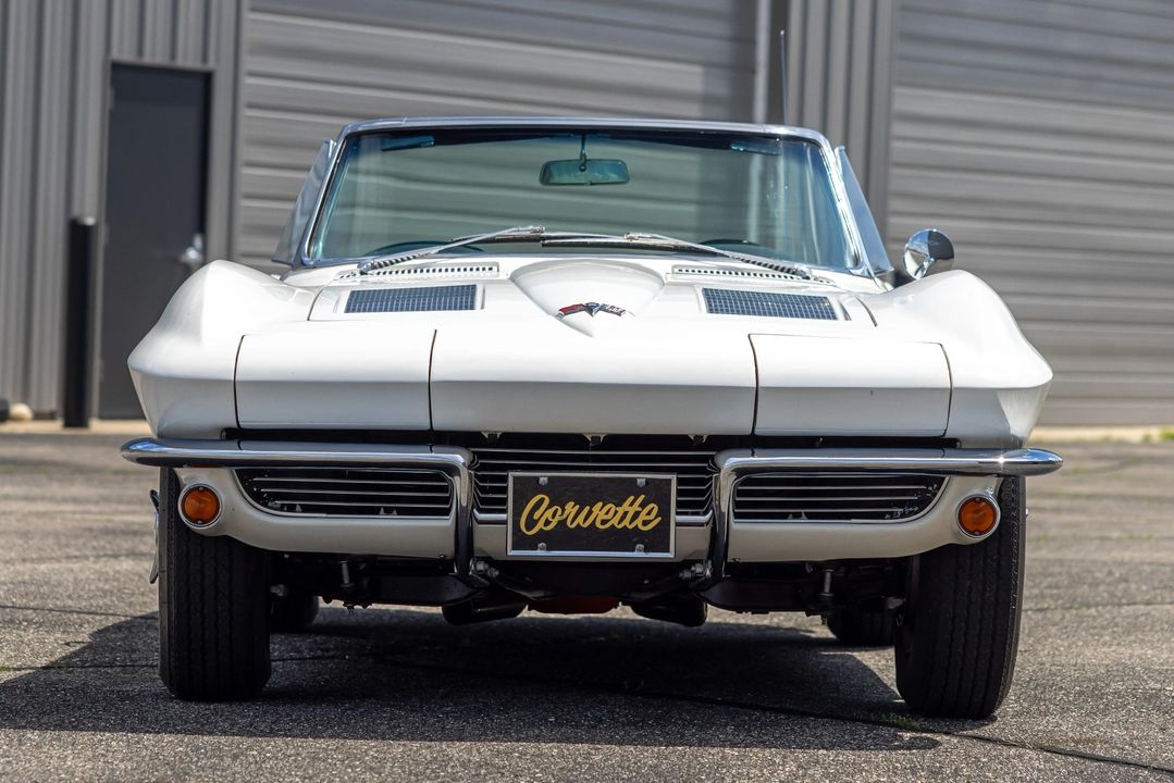 1963 CHEVROLET CORVETTE