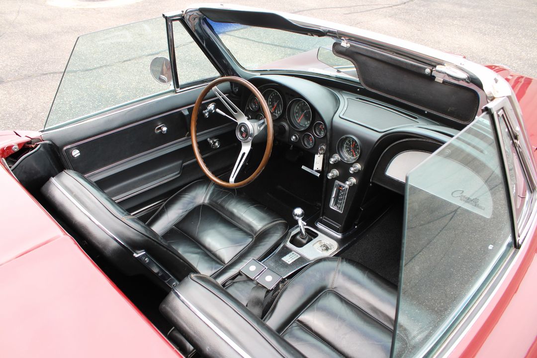 1965 CHEVROLET CORVETTE