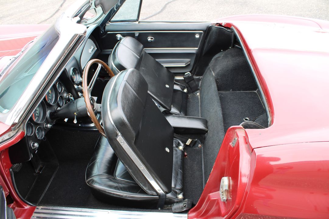 1965 CHEVROLET CORVETTE