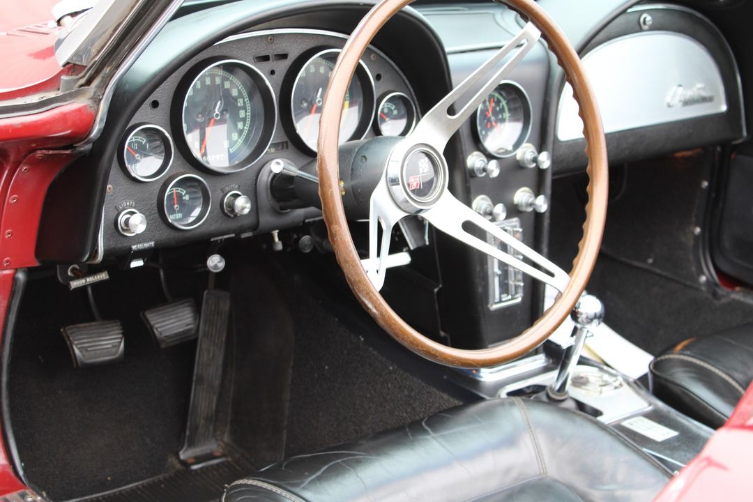 1965 CHEVROLET CORVETTE