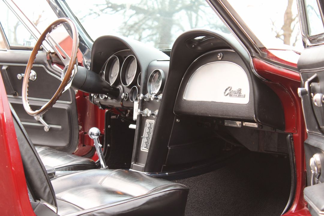 1965 CHEVROLET CORVETTE