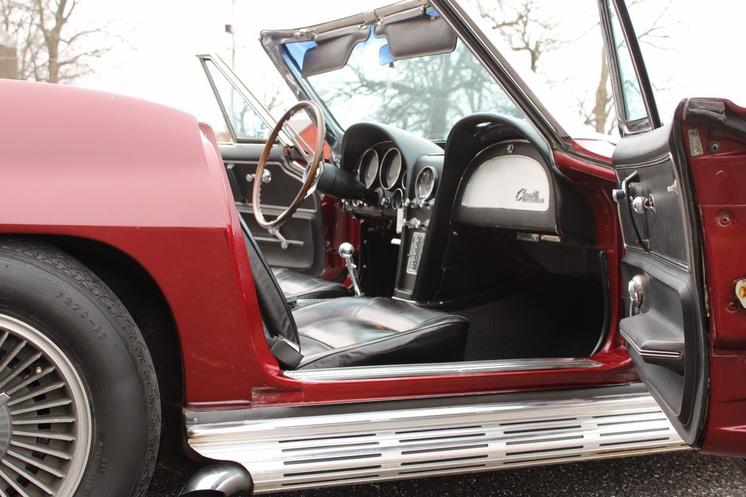 1965 CHEVROLET CORVETTE