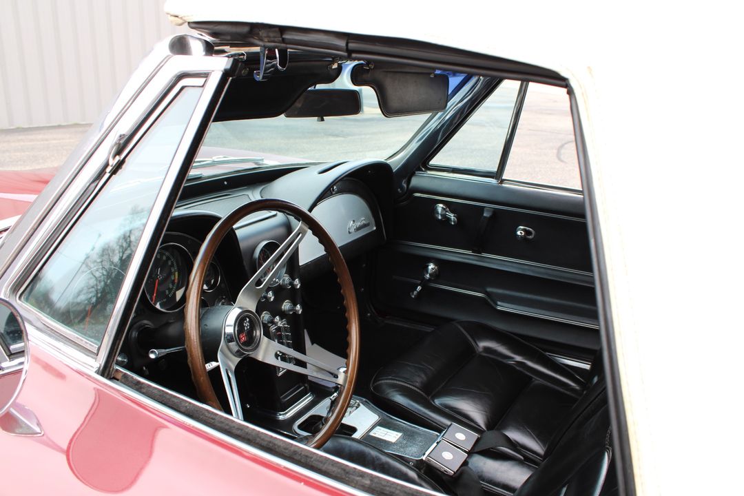 1965 CHEVROLET CORVETTE