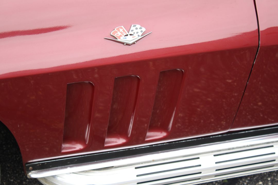 1965 CHEVROLET CORVETTE