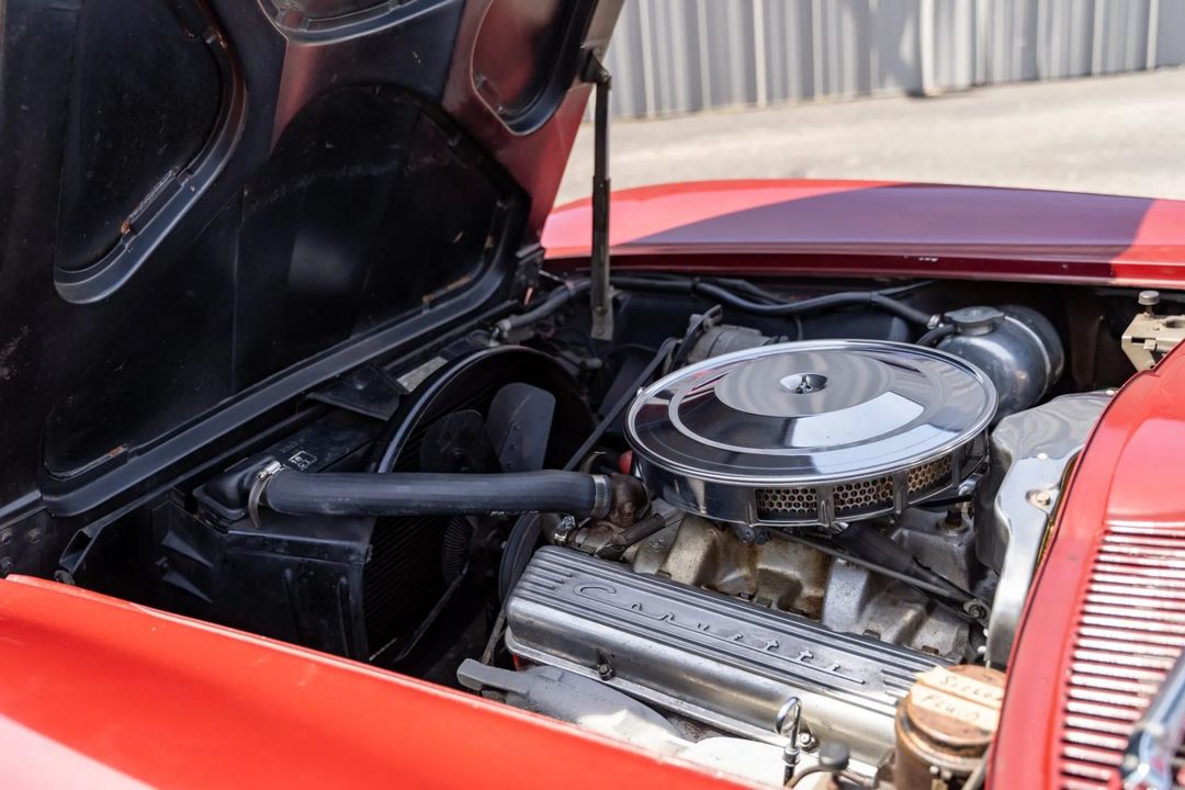 1965 CHEVROLET CORVETTE