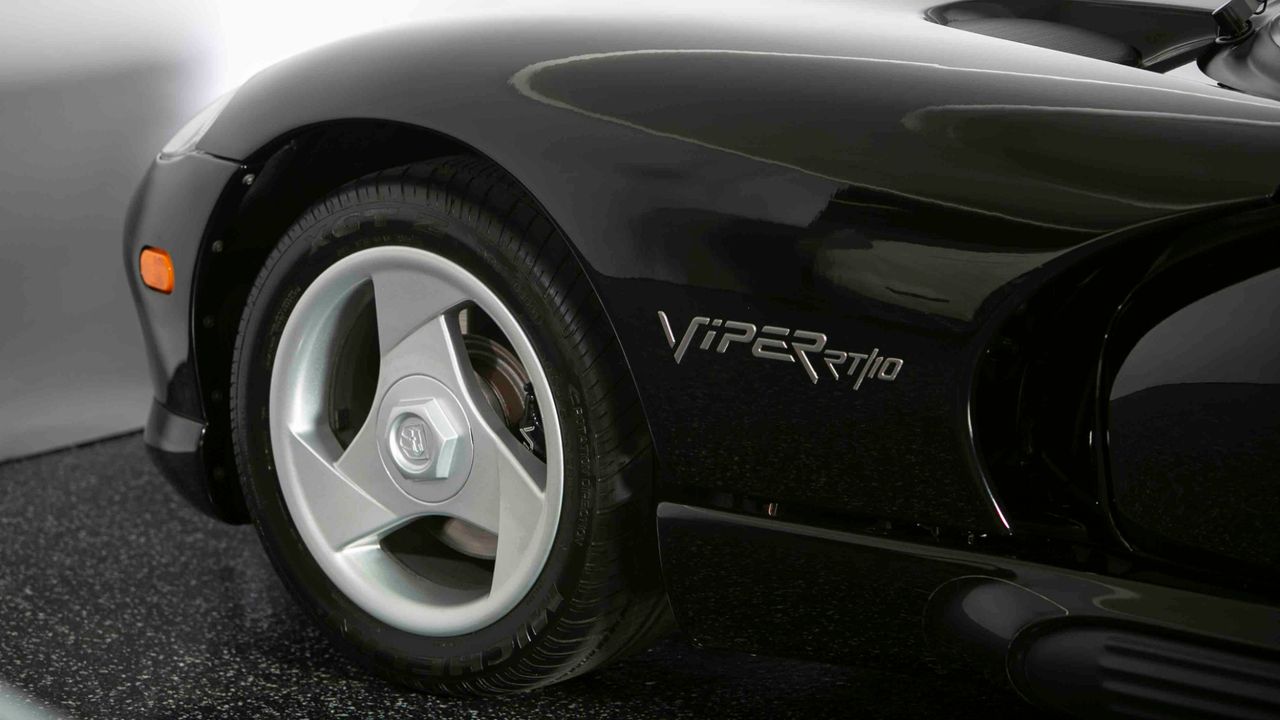 1995 DODGE VIPER