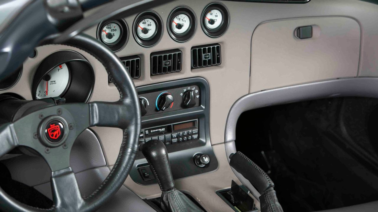 1995 DODGE VIPER