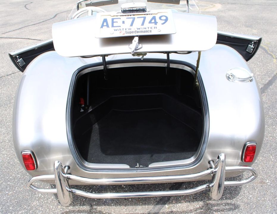 1965 SUPERFORMANCE SHELBY COBRA REPLICA