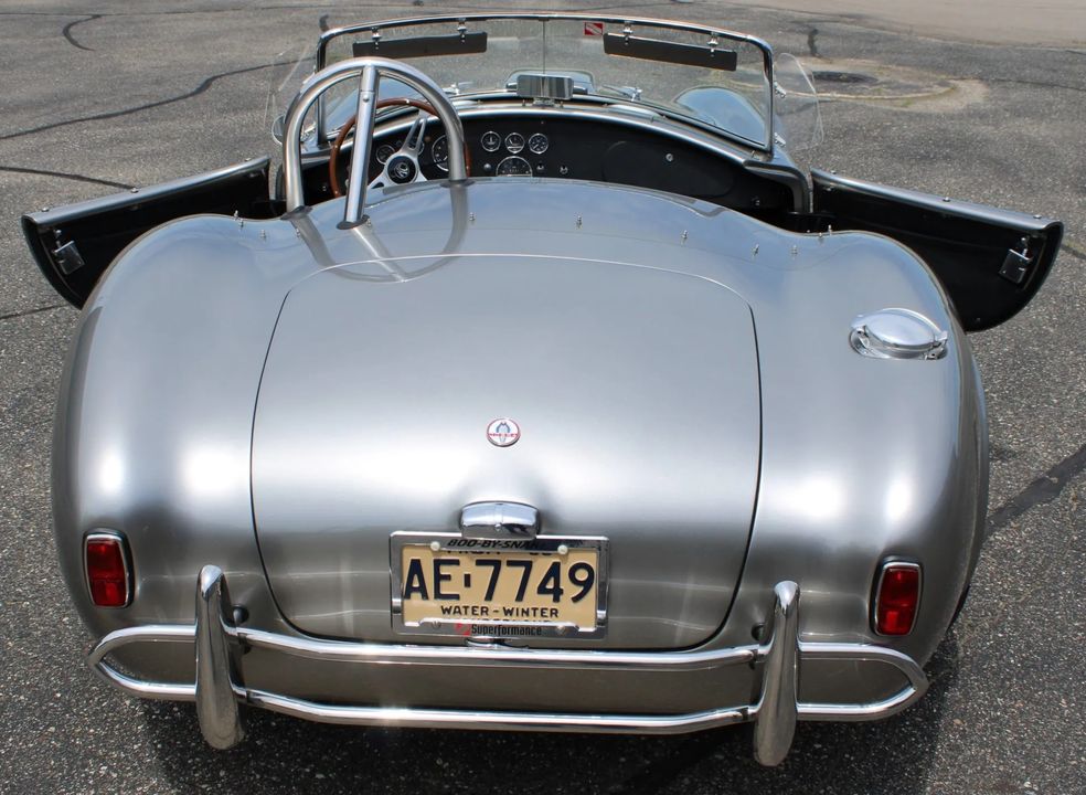1965 SUPERFORMANCE SHELBY COBRA REPLICA