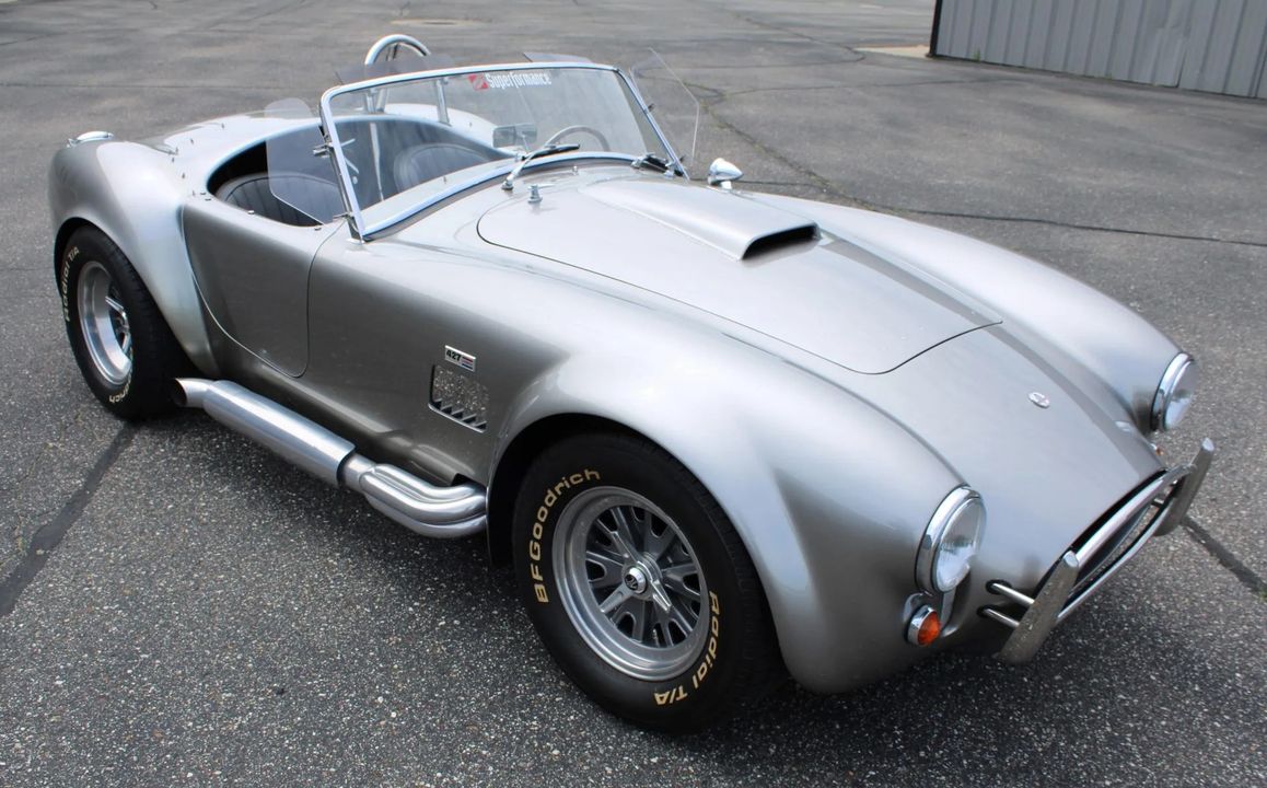 1965 SUPERFORMANCE SHELBY COBRA REPLICA