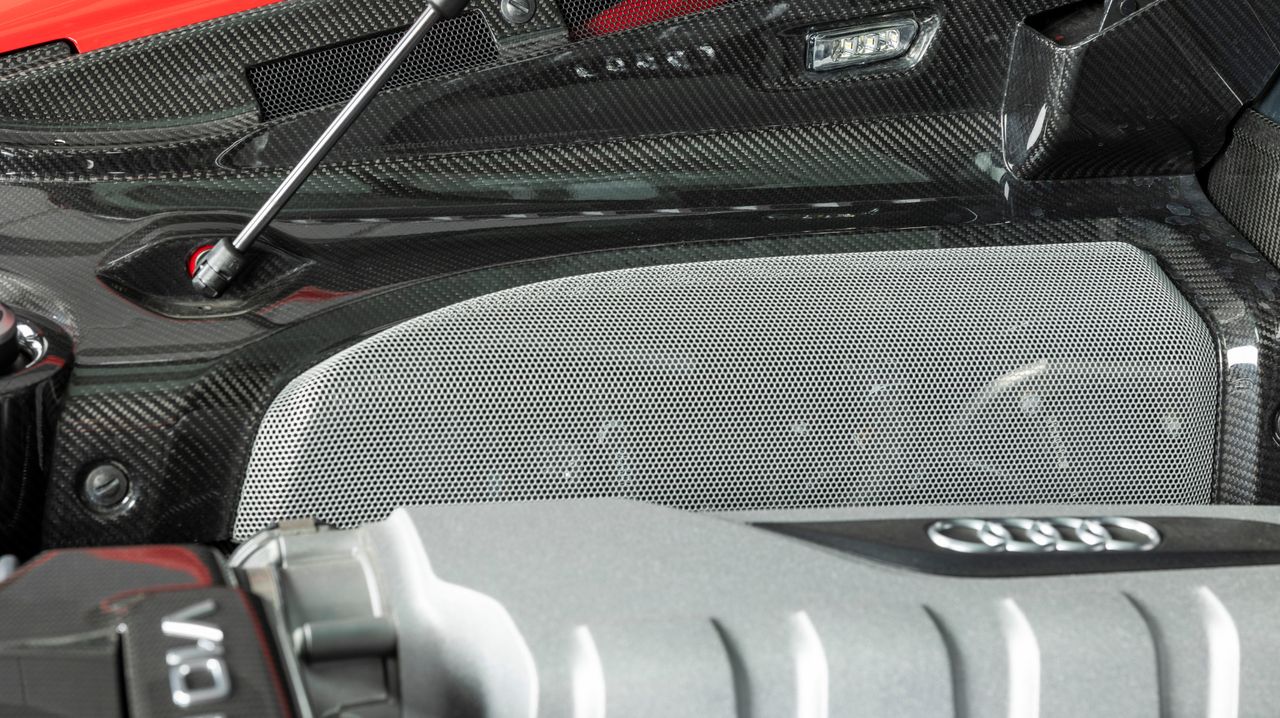 2010 AUDI R8