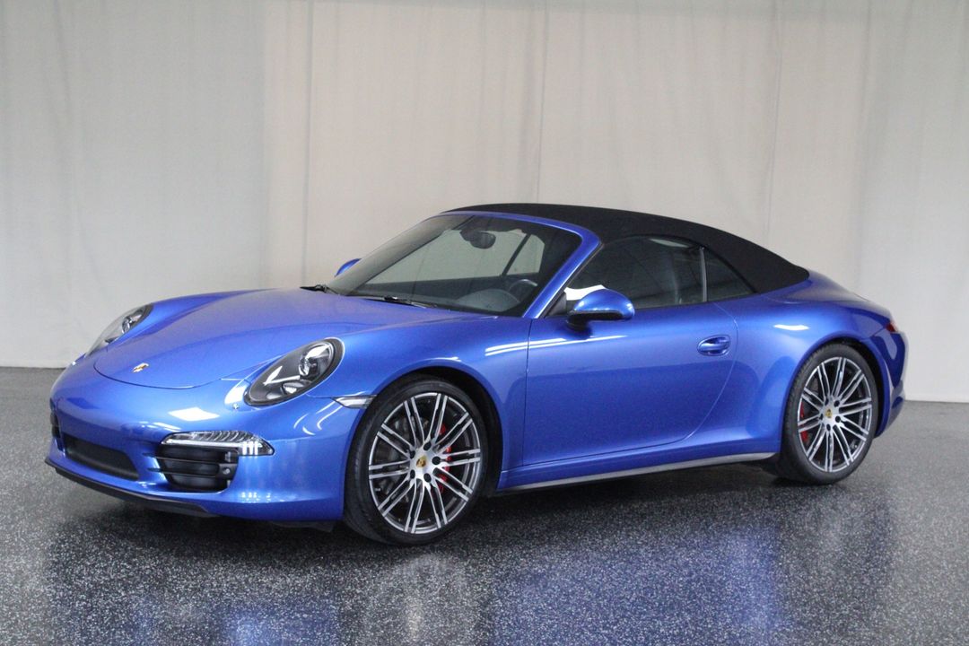 2016 PORSCHE 911