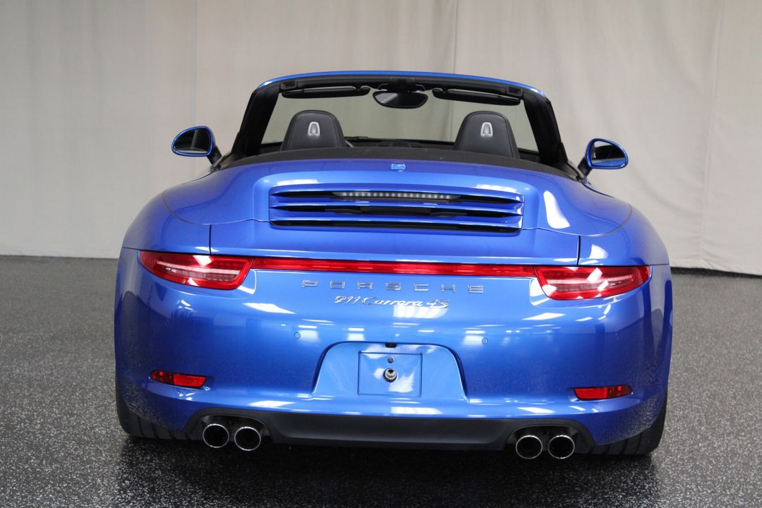 2016 PORSCHE 911
