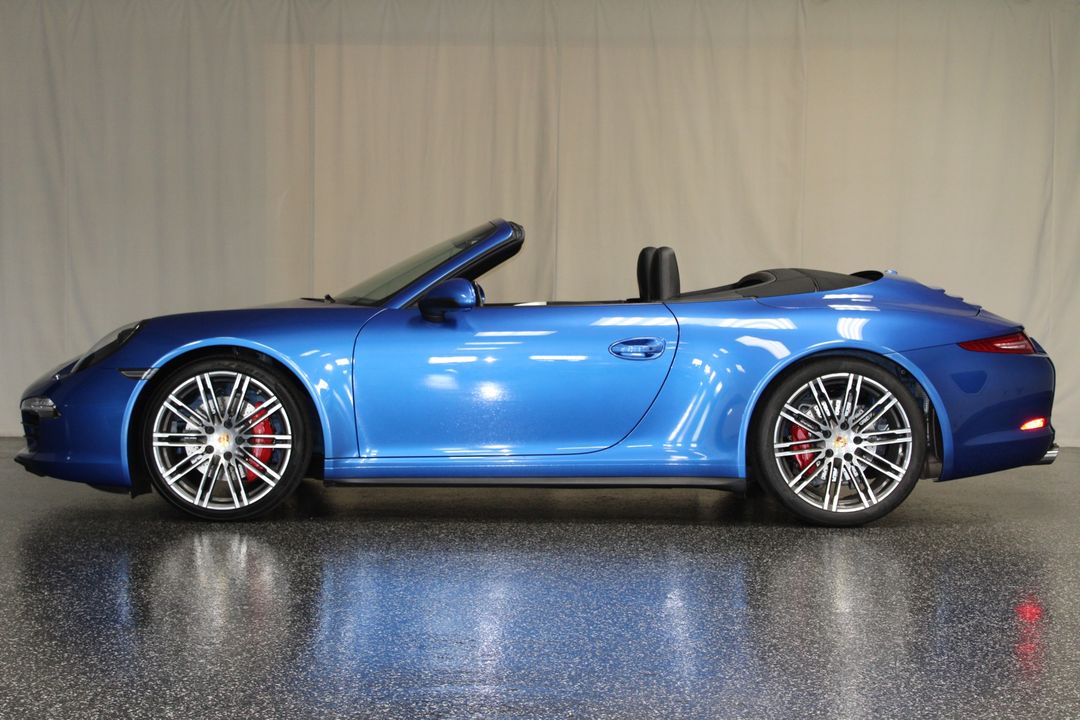 2016 PORSCHE 911