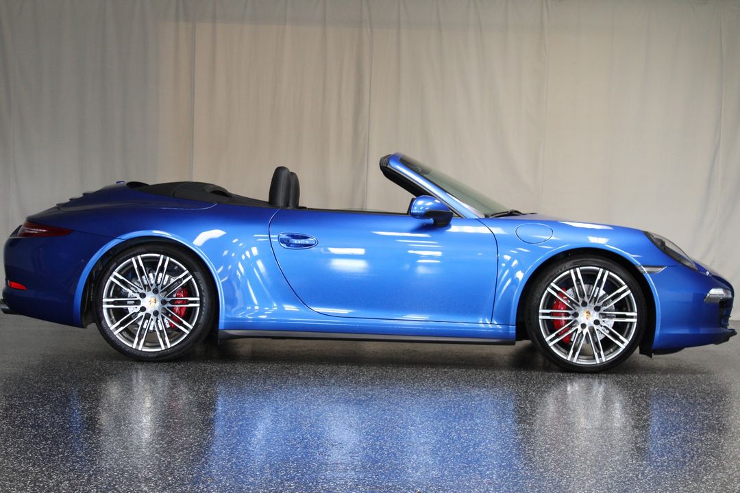 2016 PORSCHE 911