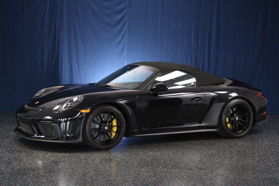 2019 PORSCHE 911