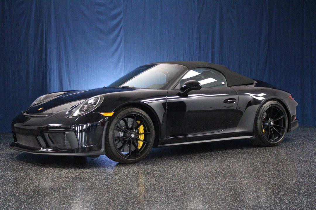 2019 PORSCHE 911