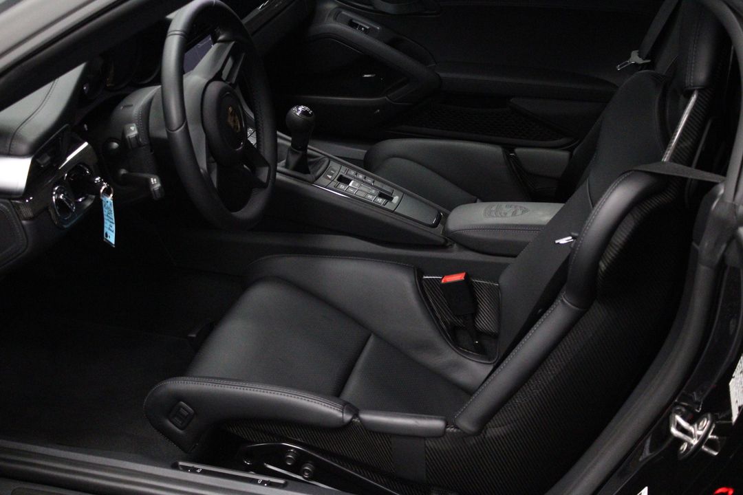 2019 PORSCHE 911