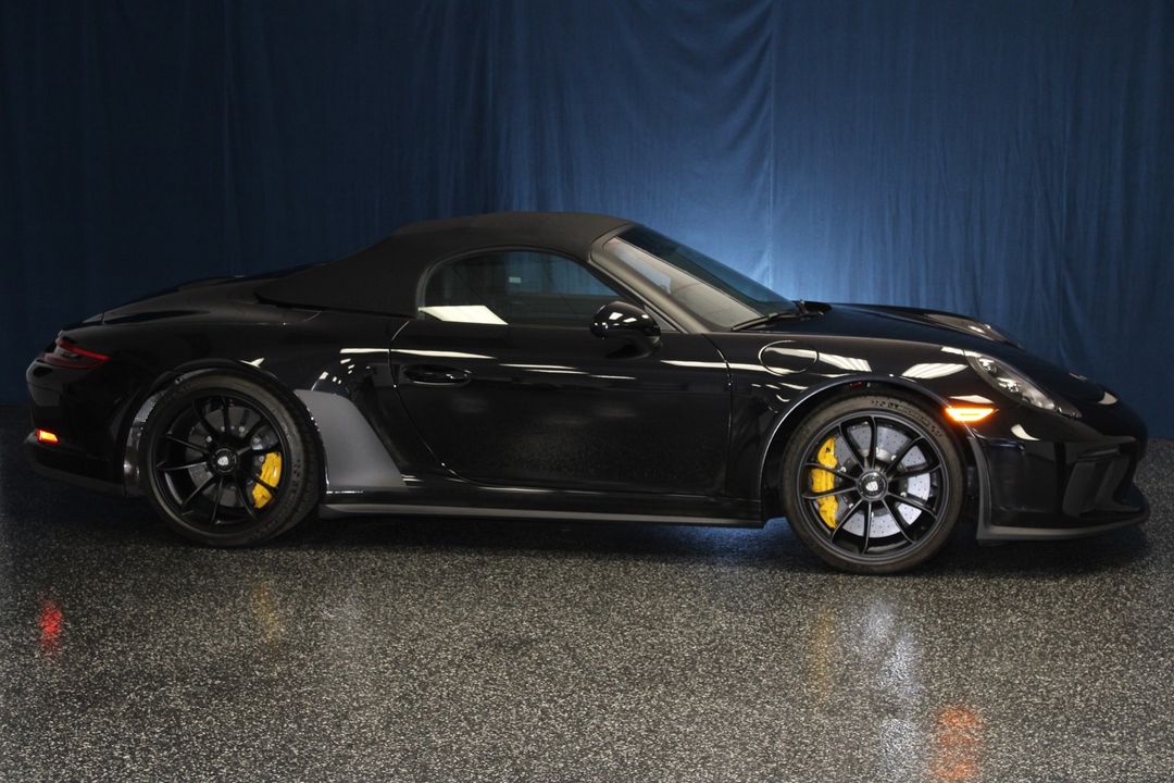2019 PORSCHE 911