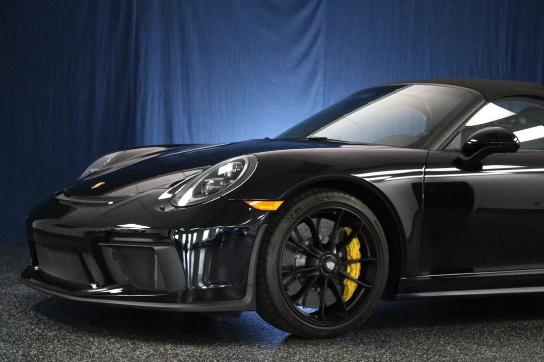 2019 PORSCHE 911