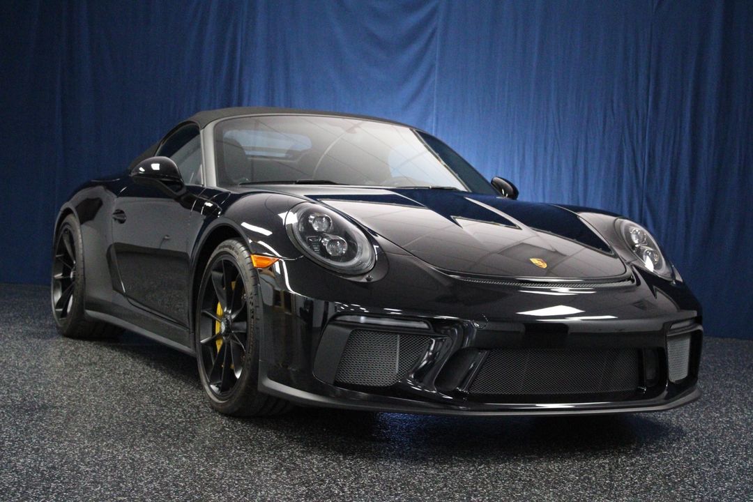 2019 PORSCHE 911