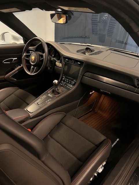 2018 Porsche 911