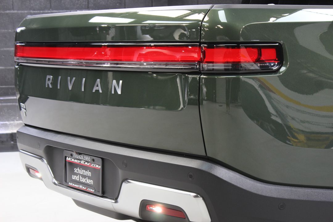 2025 Rivian R1T