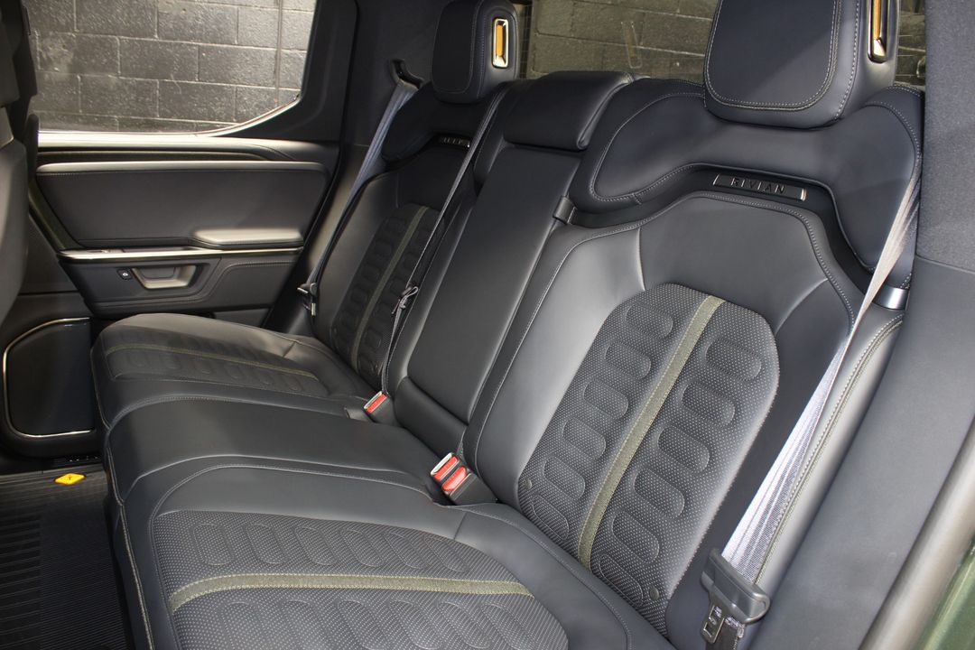 2025 Rivian R1T