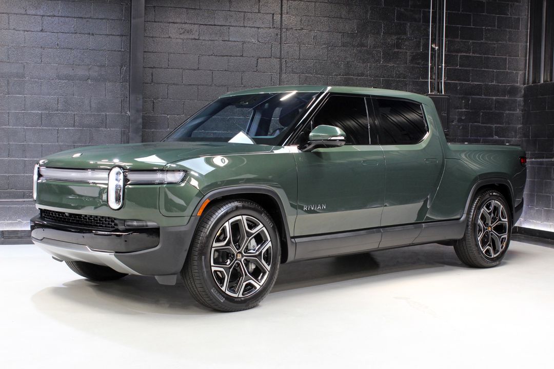 2025 Rivian R1T