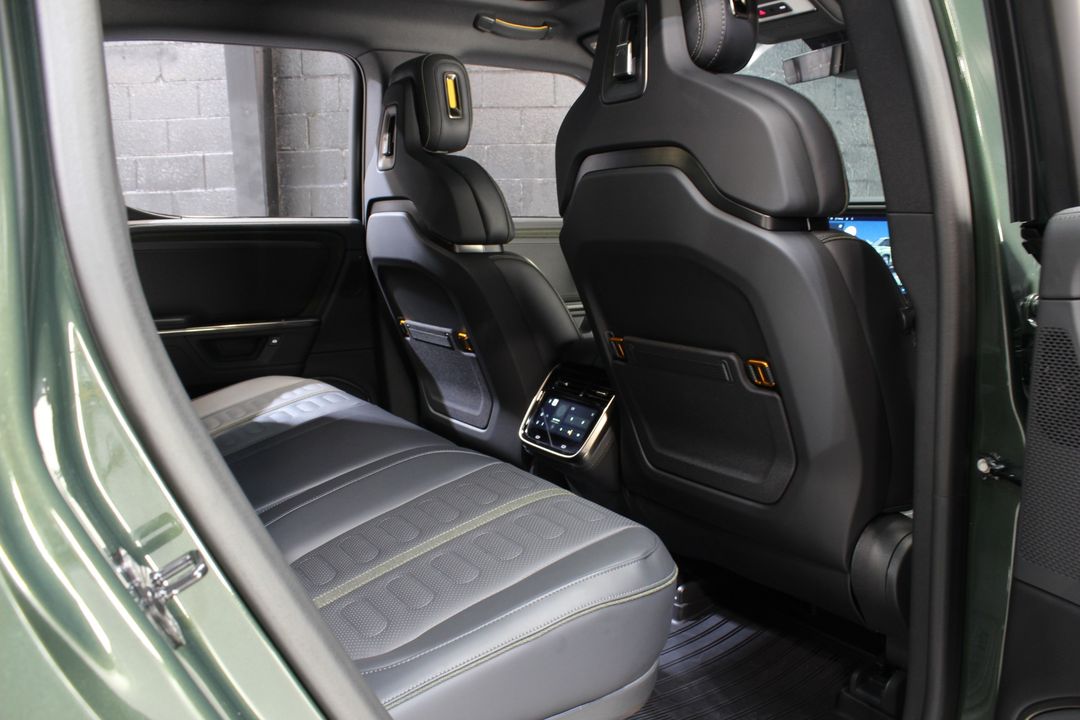2025 Rivian R1T