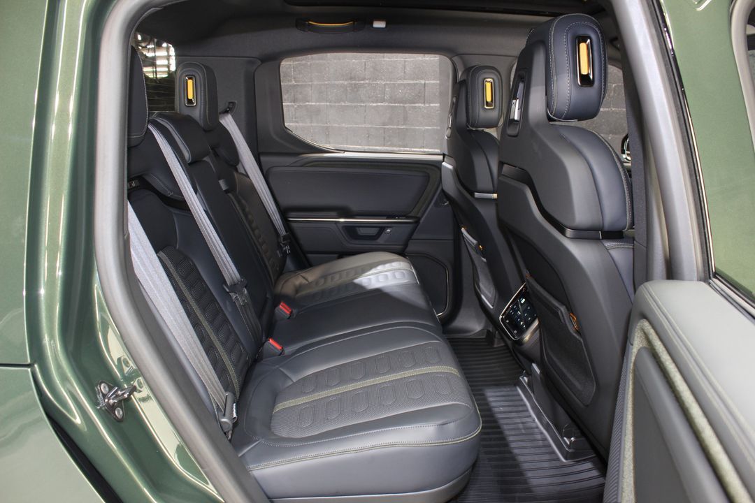 2025 Rivian R1T