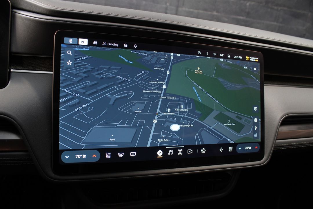2025 Rivian R1T