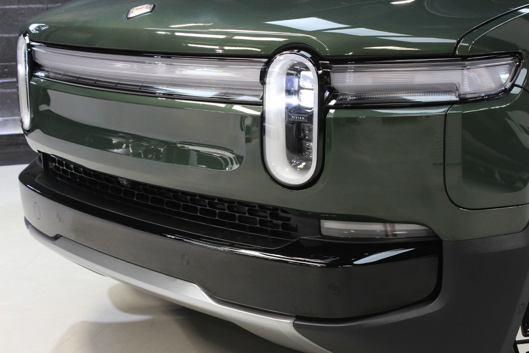 2025 Rivian R1T