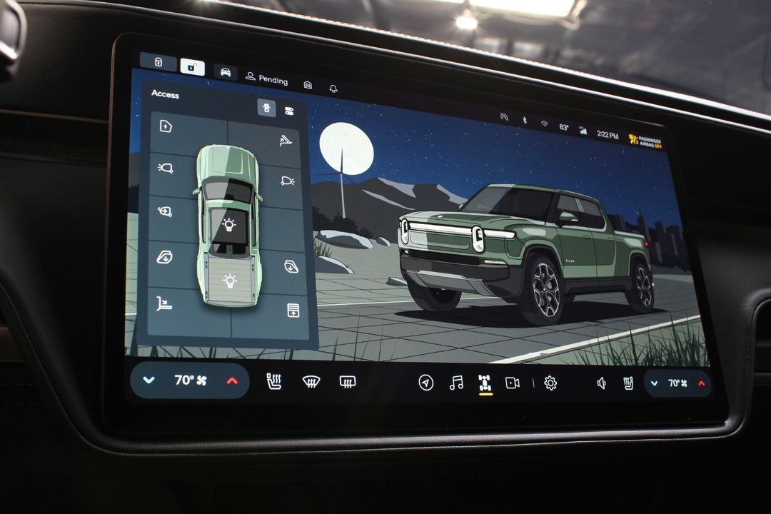 2025 Rivian R1T