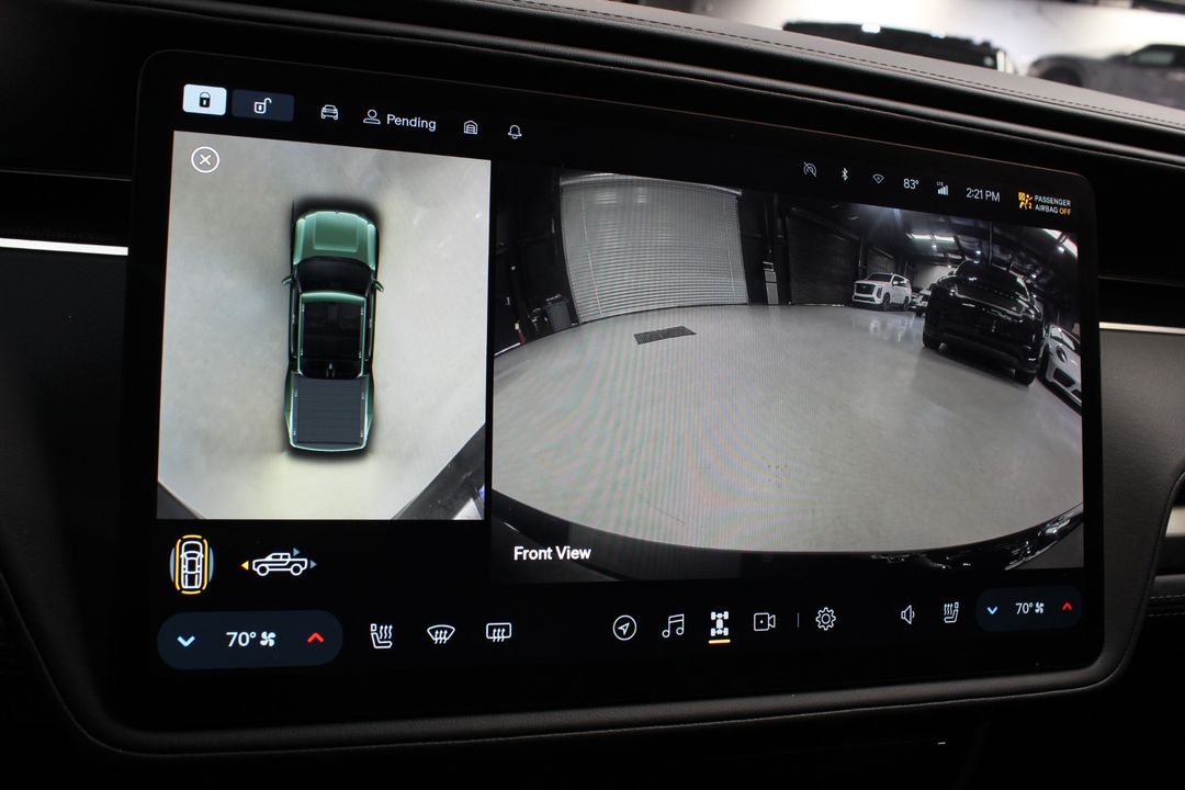 2025 Rivian R1T