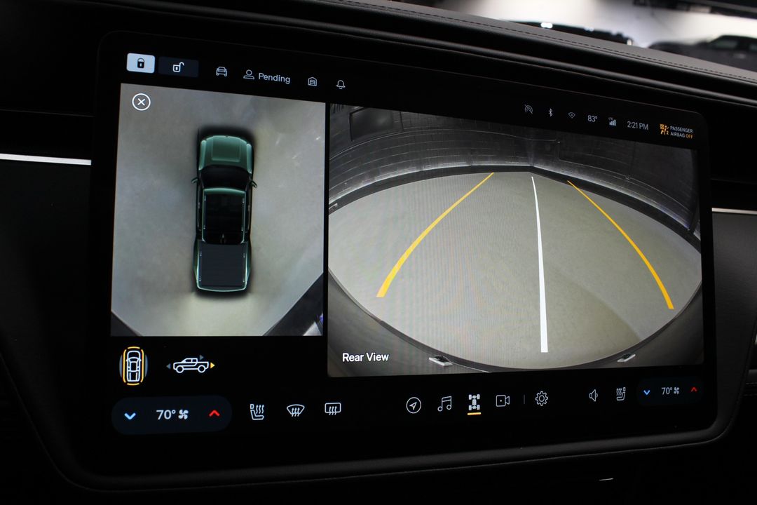 2025 Rivian R1T