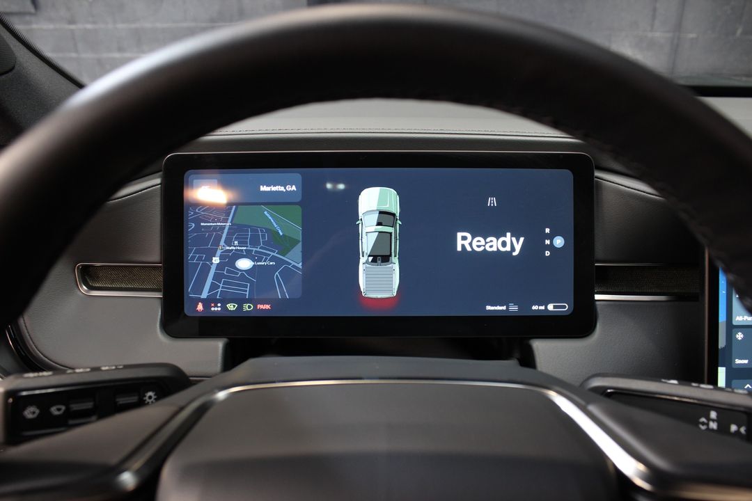 2025 Rivian R1T