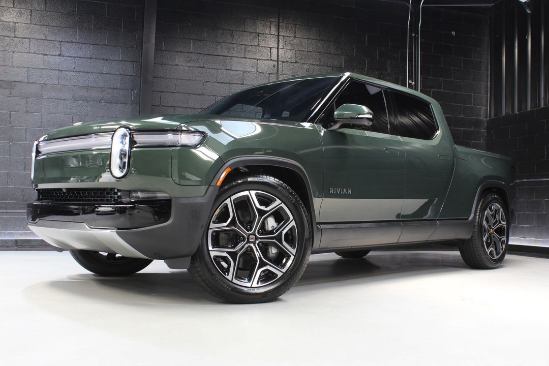 2025 Rivian R1T