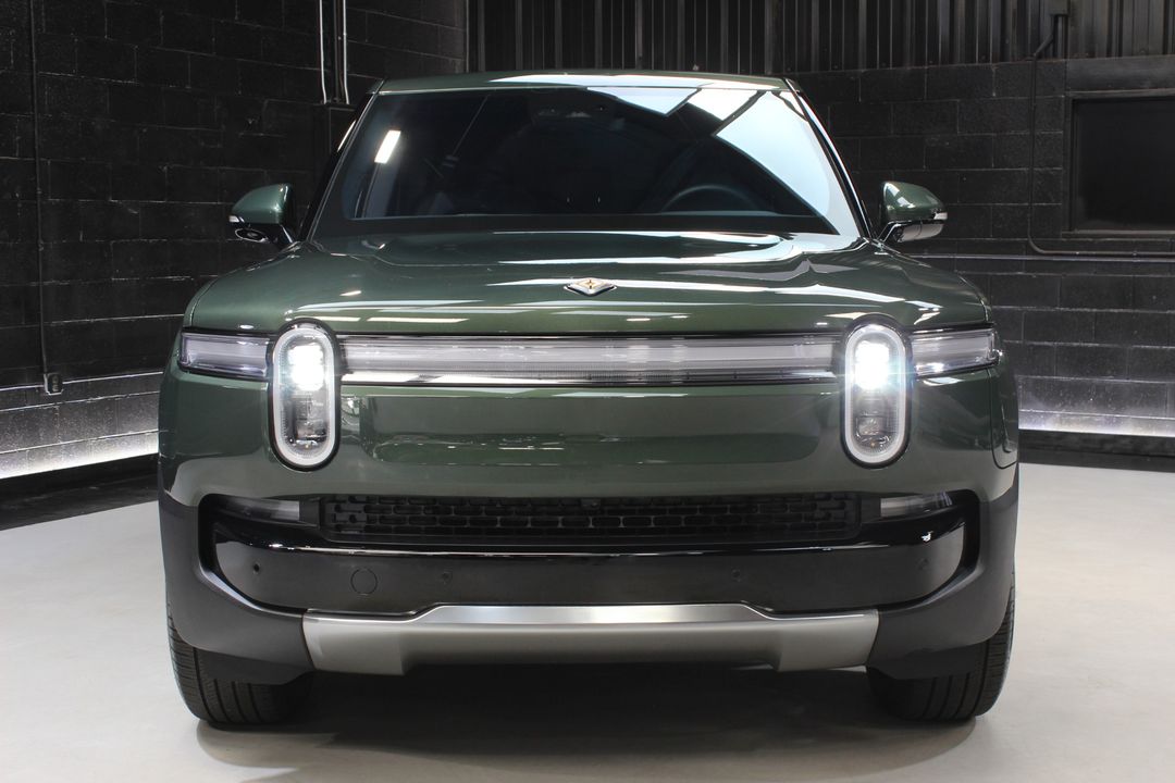 2025 Rivian R1T