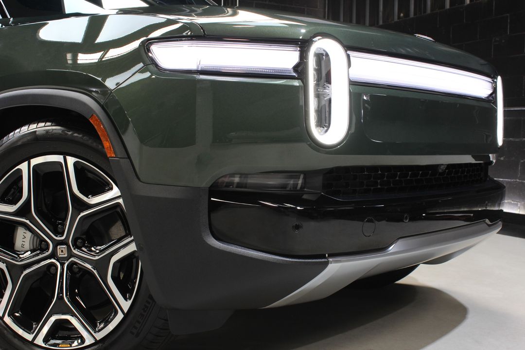 2025 Rivian R1T