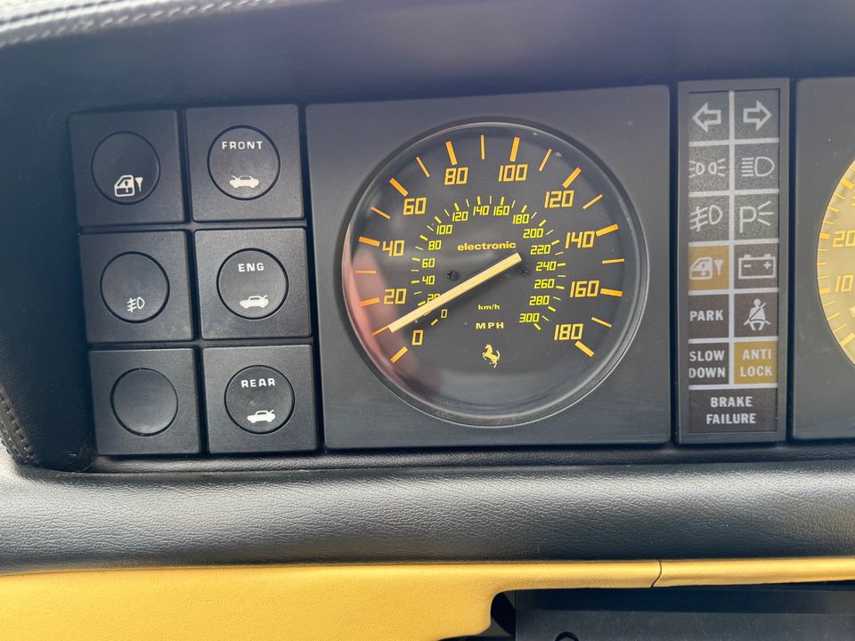 1988 Ferrari Mondial Cabriolet